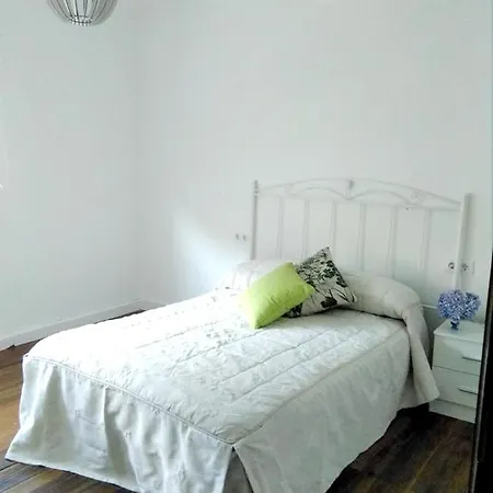 Spacious In Perfect For 6 People 110 M² Bueu