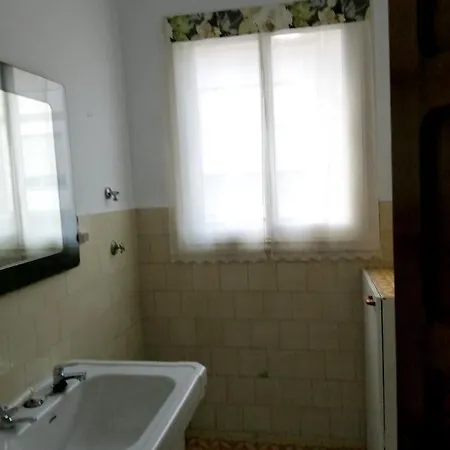 Appartamento Spacious In Perfect For 6 People 110 M² Bueu